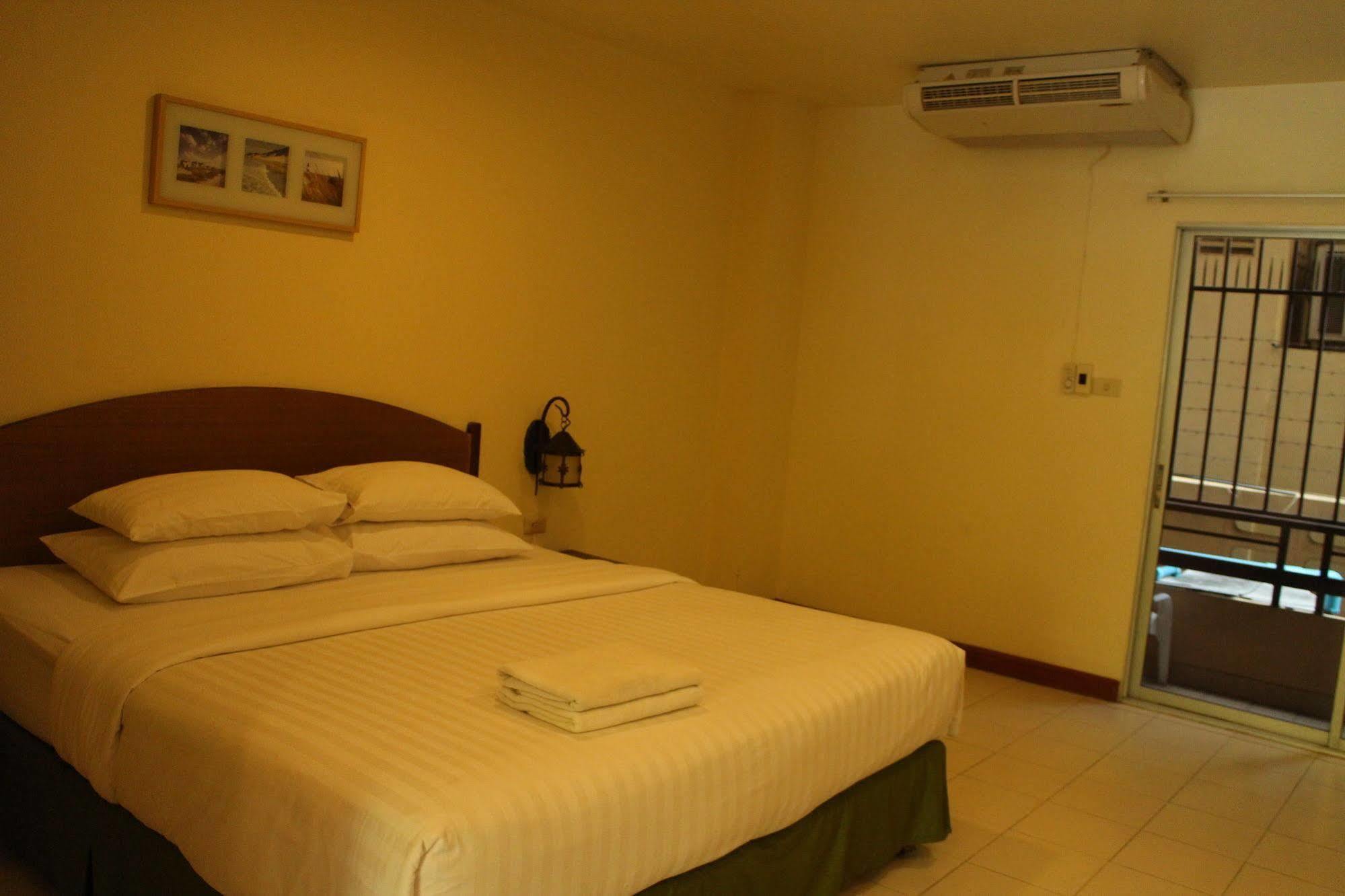 Opey De Place Pattaya Luaran gambar